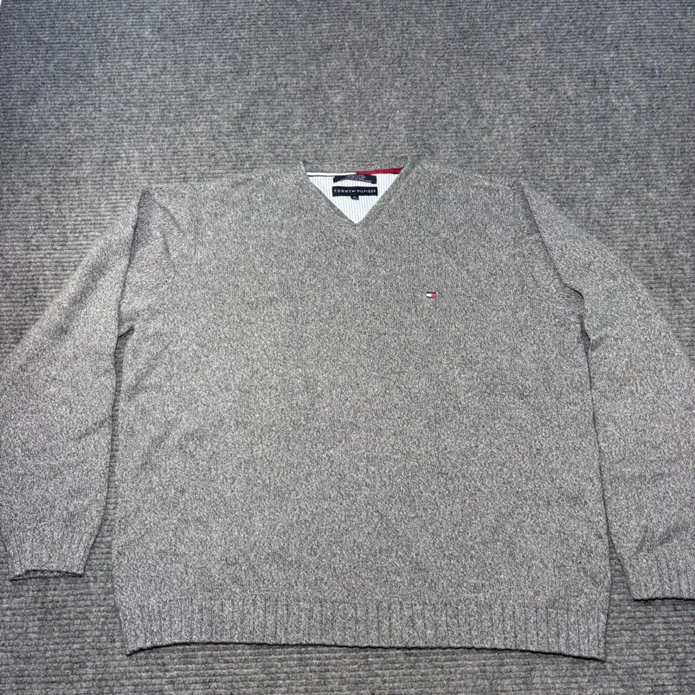 Tommy Hilfiger Mens XL Grey Cotton V-Neck Pullover Sweater Knit‎ Flag Logo XL
